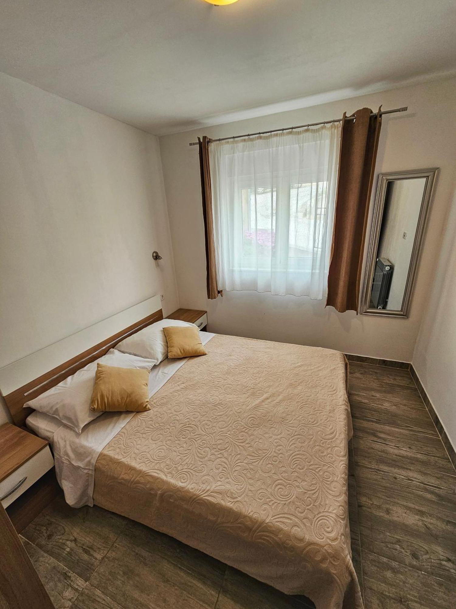 Apartments Plejic Seget Vranjica Ngoại thất bức ảnh